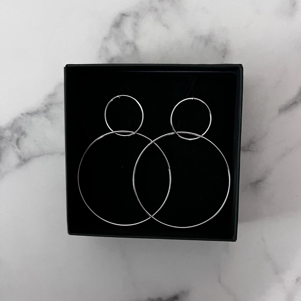 Double Hoop Earrings NWOT